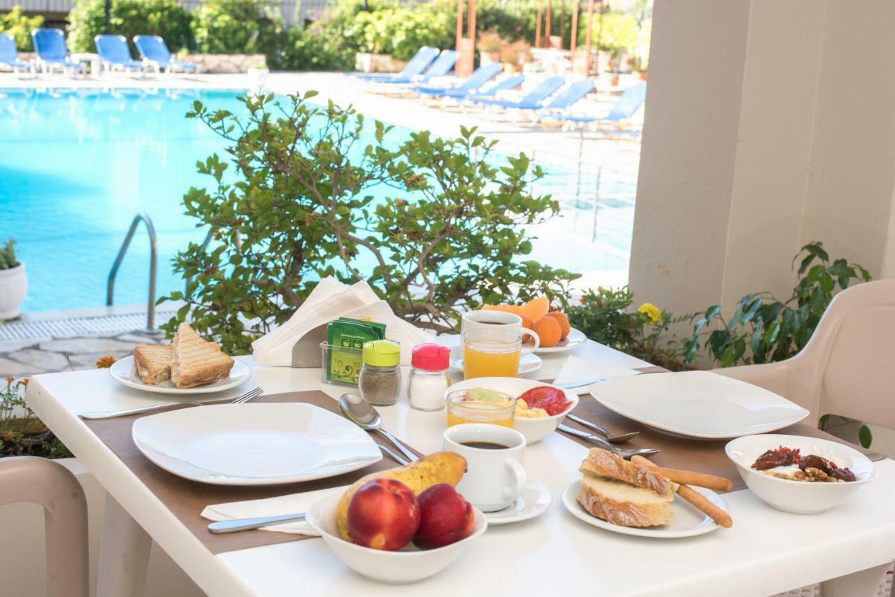 Holidays Апартаменты *